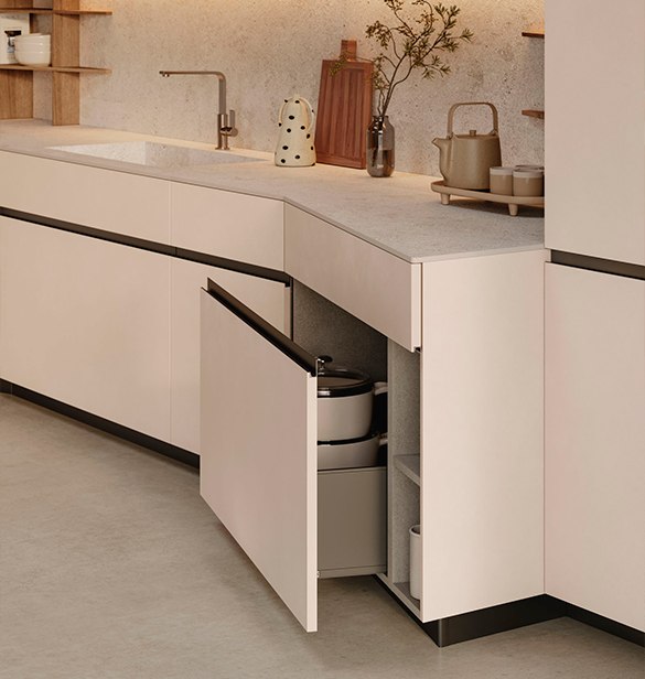 Diseño de cocina de alta gama en el showroom de Marbella